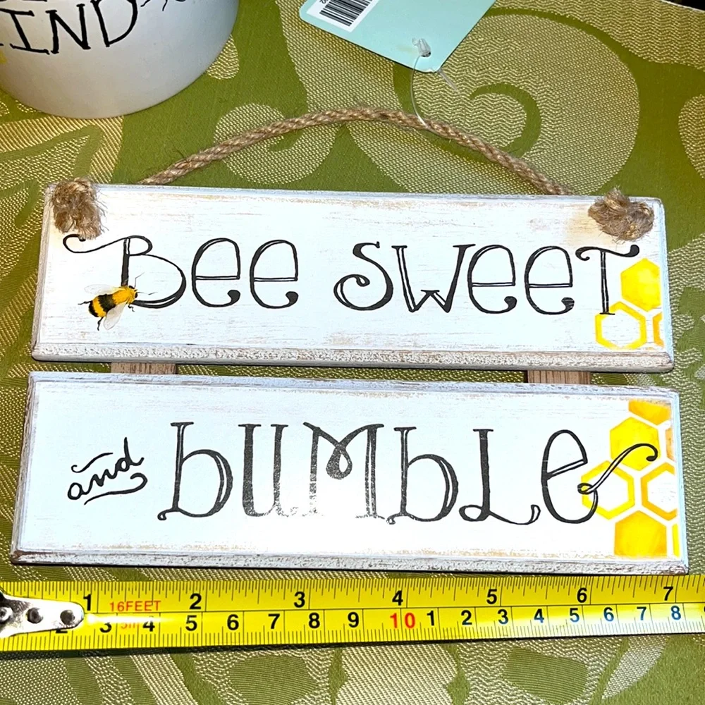 Nwt yellow spring bee bundle gold bow flip flops &wood sign βBee Sweet&Bumbleβ - Picture 14 of 16